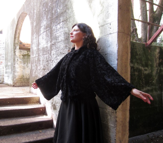 fur jacket Brighteststar