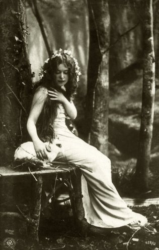 vintage_woman_in_the_forest_003_by_mementomori_stock-d6f769q