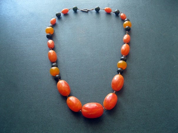 bakelite amber necklace byme2