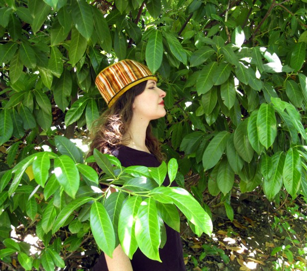 striped velvet hat byme4